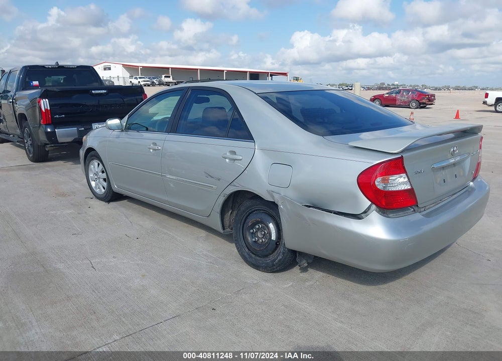 2002 TOYOTA CAMRY XLE V6 VIN: 4T1BF32K52U023580