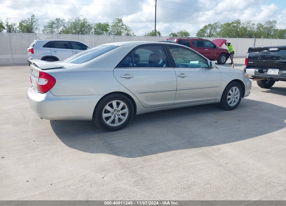 2002 TOYOTA CAMRY XLE V6 VIN: 4T1BF32K52U023580