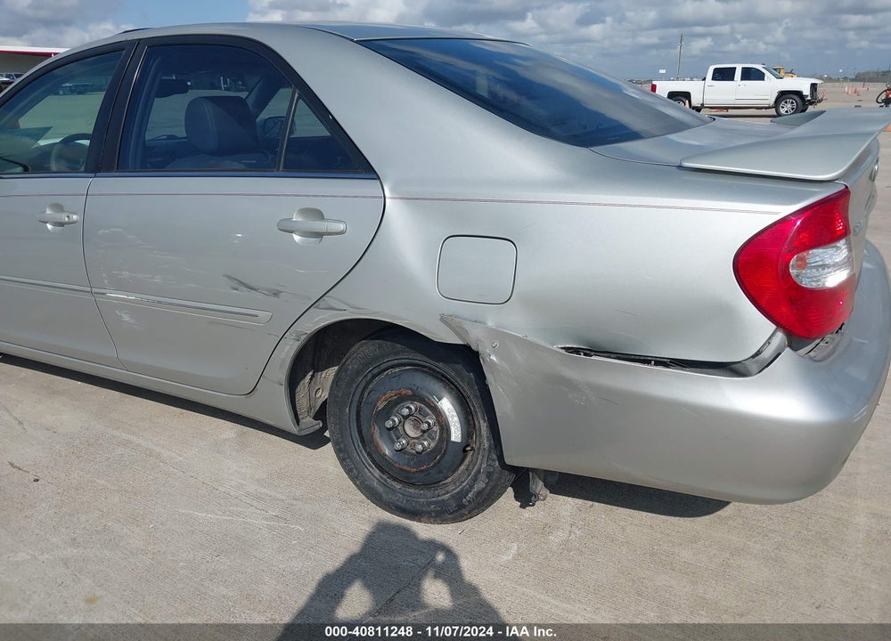 2002 TOYOTA CAMRY XLE V6 VIN: 4T1BF32K52U023580