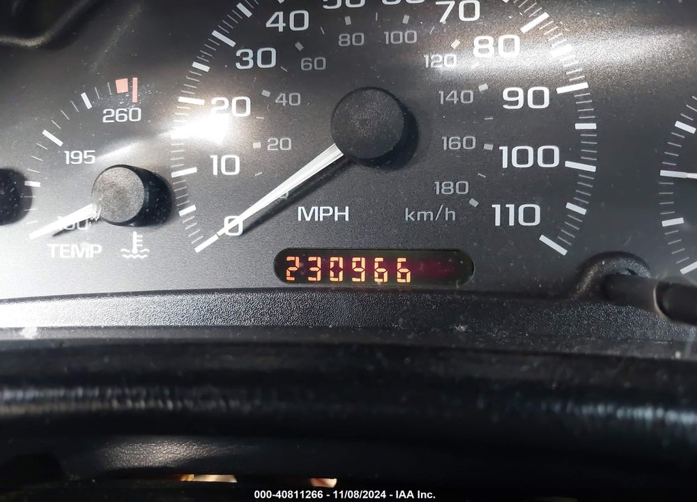 2002 CHEVROLET CAVALIER LS VIN: 1G1JF524527217272