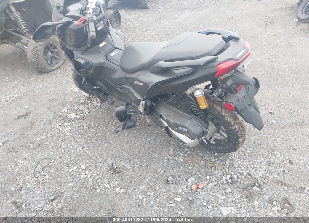 2025 HONDA ADV160 A VIN: MLHKF5452S5100095