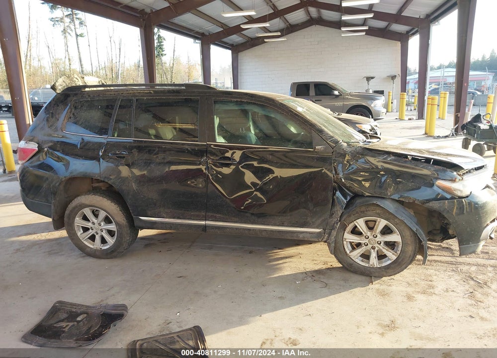 2011 TOYOTA HIGHLANDER SE V6 VIN: 5TDBK3EH9BS071877