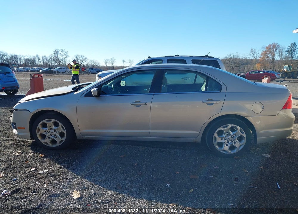 2010 FORD FUSION SE VIN: 3FAHP0HA0AR147308