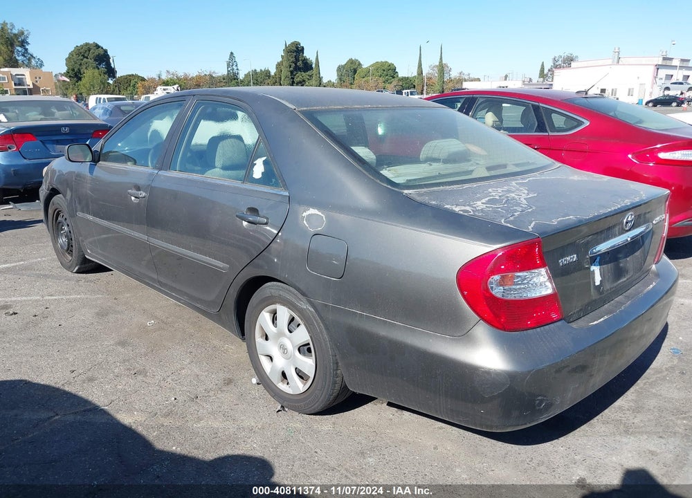 2003 TOYOTA CAMRY XLE VIN: 4T1BE32K33U751788