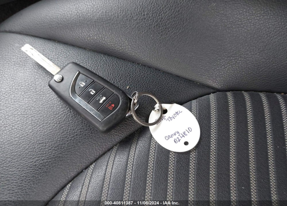 2018 TOYOTA CAMRY SE VIN: JTNB11HK3J3024810