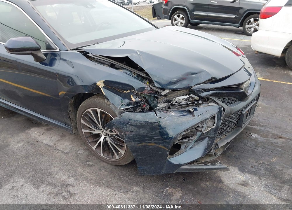 2018 TOYOTA CAMRY SE VIN: JTNB11HK3J3024810