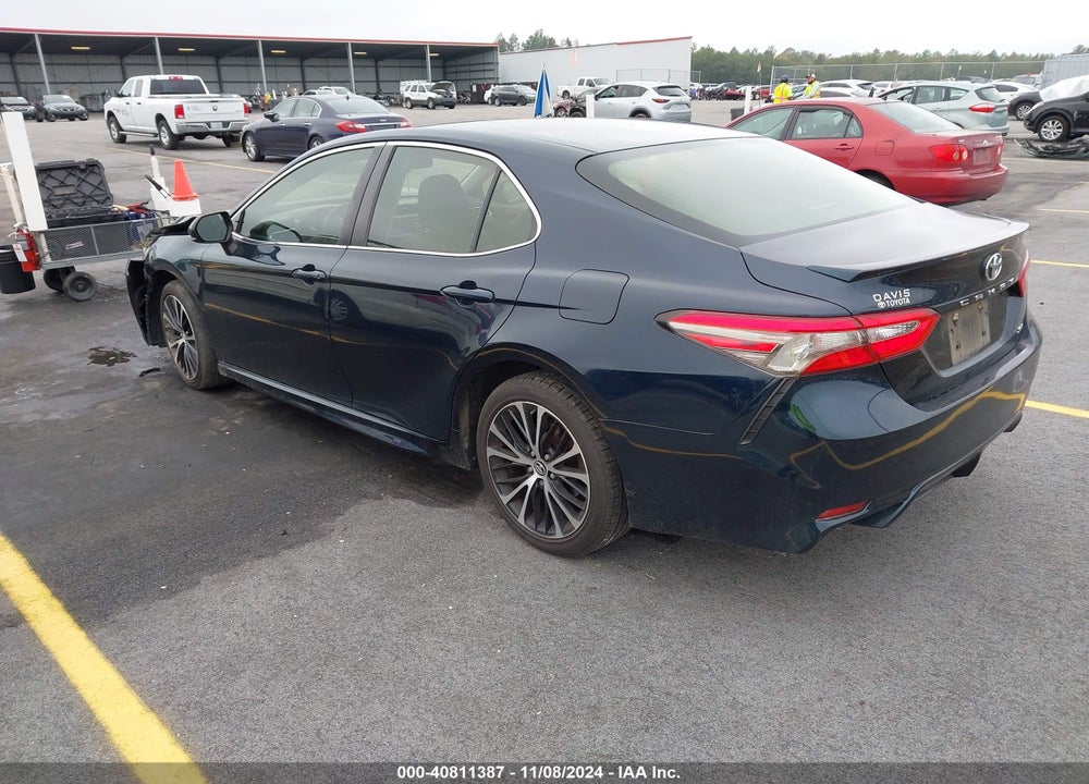 2018 TOYOTA CAMRY SE VIN: JTNB11HK3J3024810