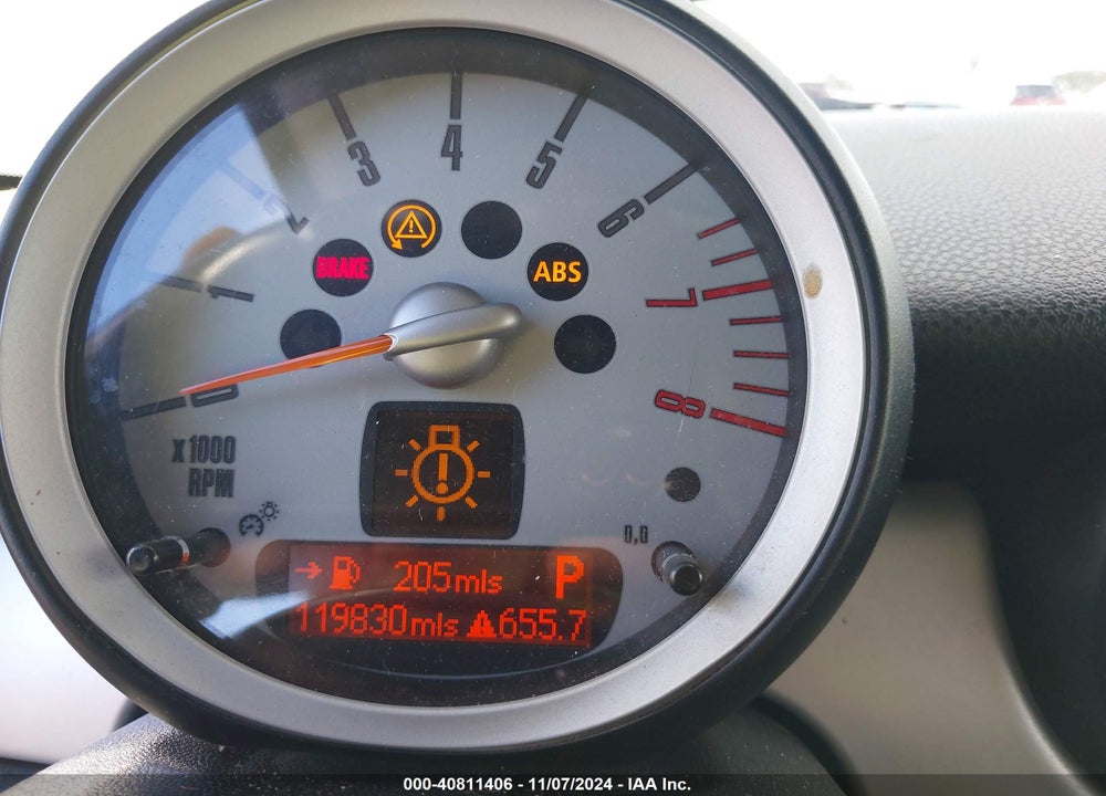 2010 MINI COOPER VIN: WMWMF3C54ATZ63604