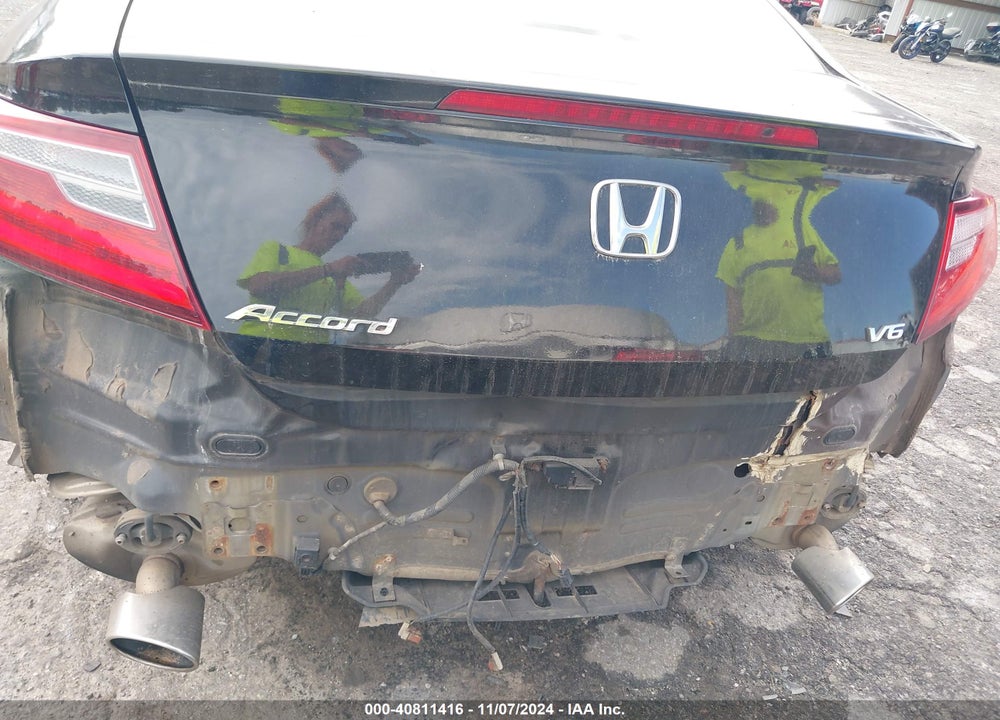 2017 HONDA ACCORD EX-L V6 VIN: 1HGCT2B83HA000245