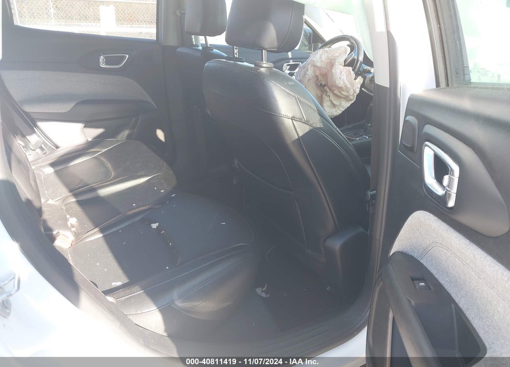 2022 JEEP COMPASS LATITUDE LUX 4X4 VIN: 3C4NJDFB4NT165577