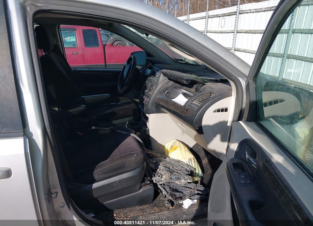 2011 DODGE GRAND CARAVAN MAINSTREET VIN: 2D4RN3DG3BR638790