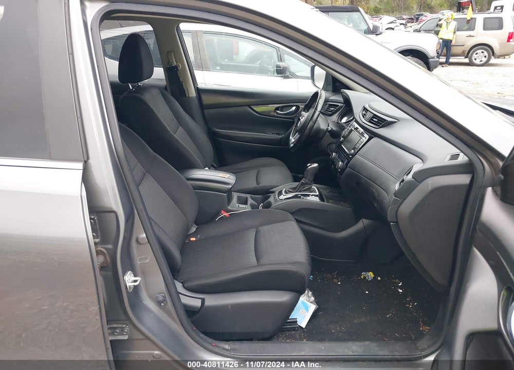 2019 NISSAN ROGUE SV VIN: JN8AT2MV5KW396458