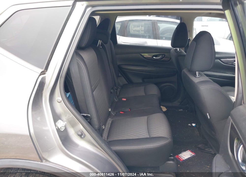 2019 NISSAN ROGUE SV VIN: JN8AT2MV5KW396458