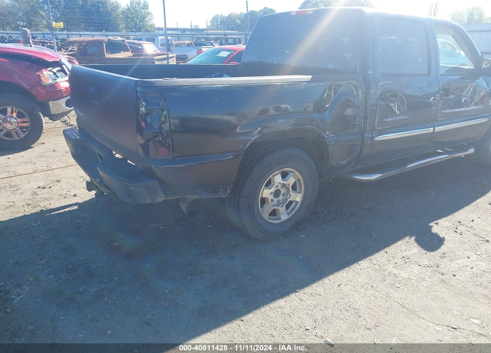 2005 GMC SIERRA 1500 SLT VIN: 2GTEK13T151337994
