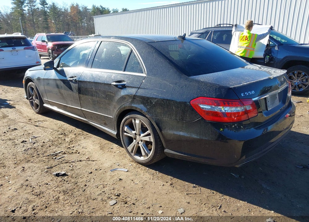 2011 MERCEDES-BENZ E 550 VIN: WDDHF7CB1BA381397