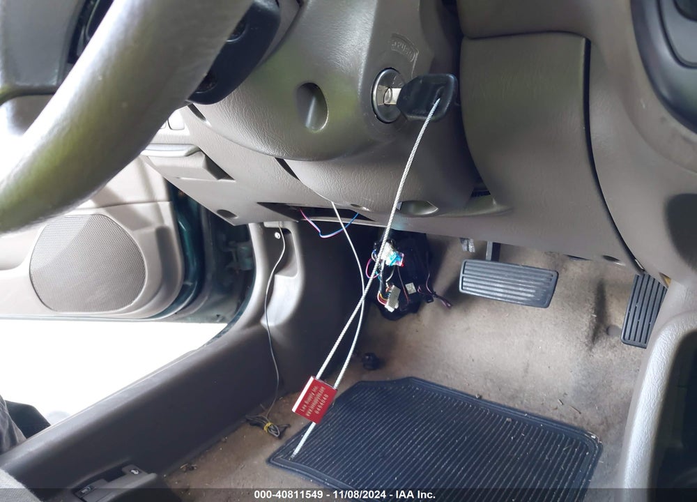 1999 HONDA CIVIC LX VIN: 2HGEJ6672XH549152