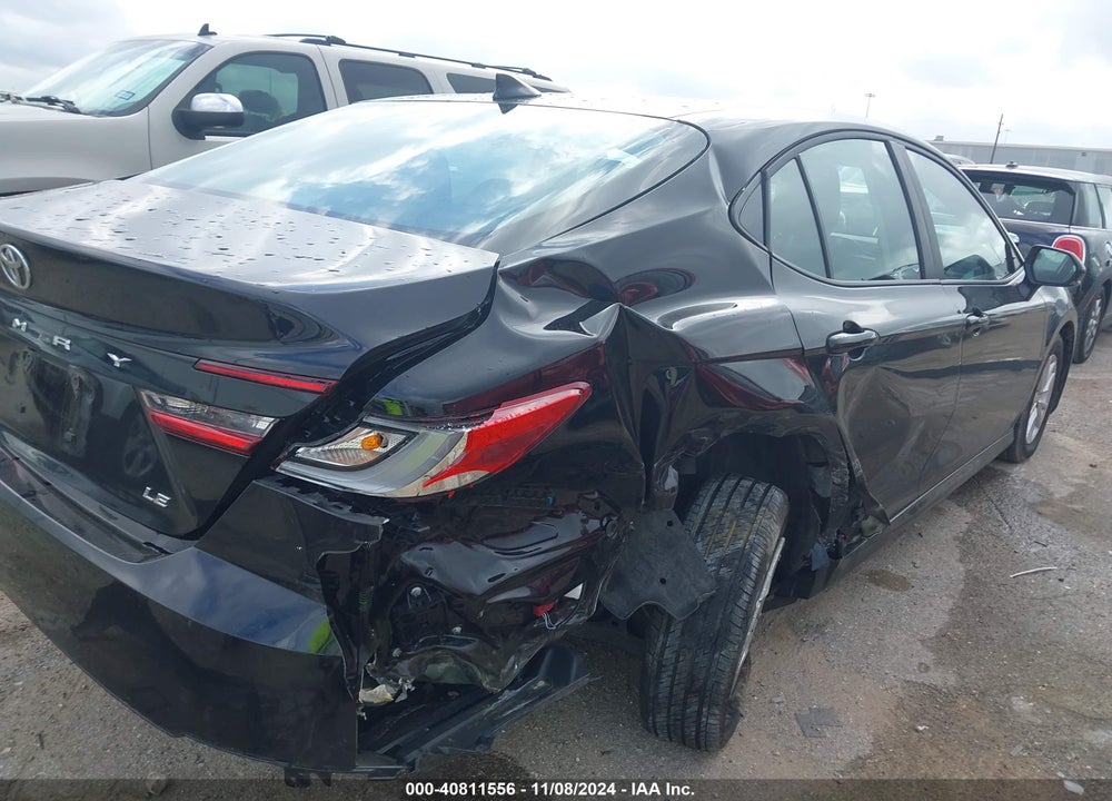 2025 TOYOTA CAMRY LE VIN: 4T1DAACK1SU525576