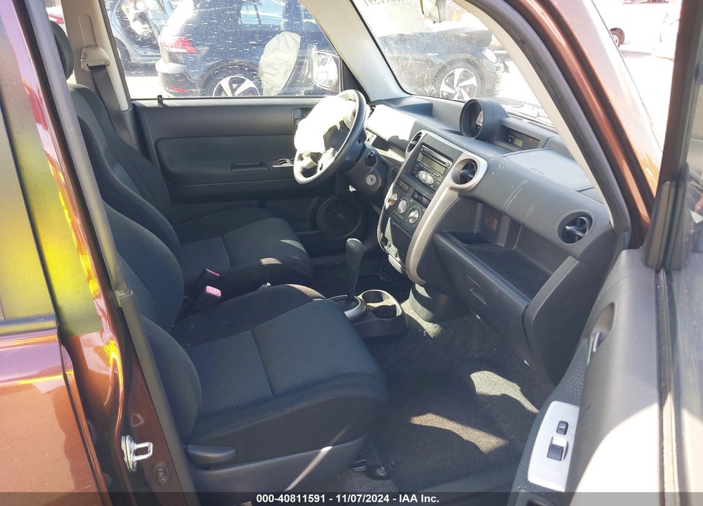 2006 SCION XB VIN: JTLKT324964118362