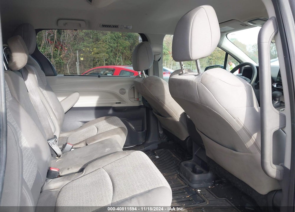 2023 TOYOTA SIENNA LE VIN: 5TDKSKFC8PS077495