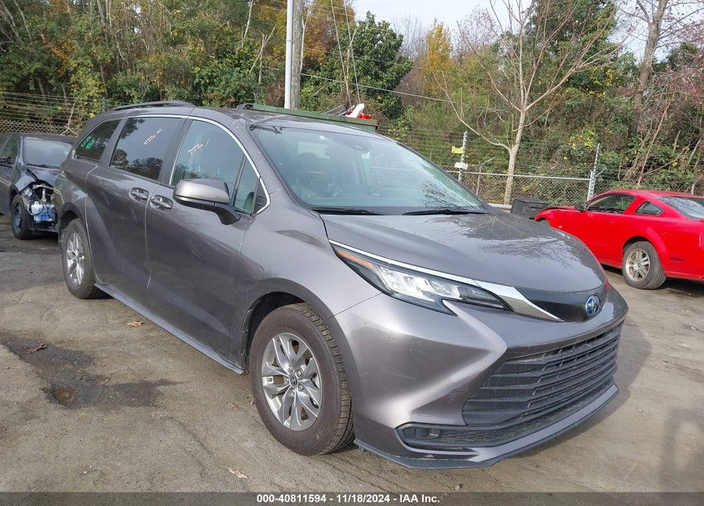 2023 TOYOTA SIENNA LE VIN: 5TDKSKFC8PS077495