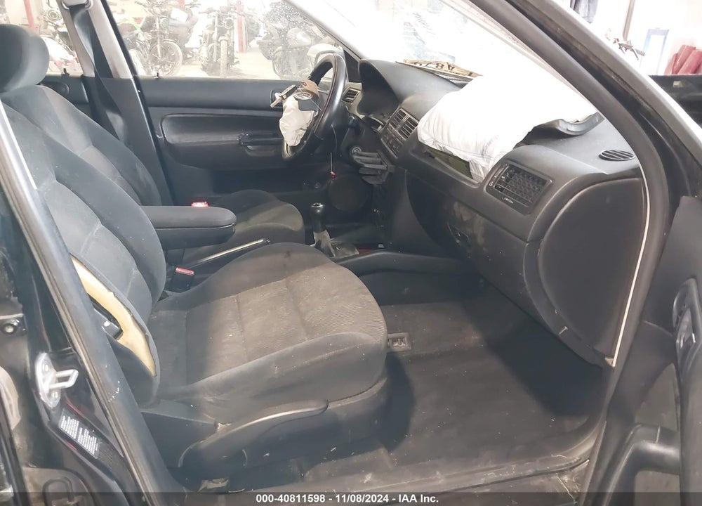 2001 VOLKSWAGEN JETTA GLS VIN: 3VWSB69M11M212154