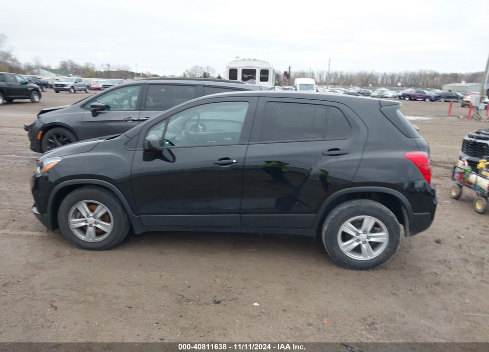 2021 CHEVROLET TRAX FWD LS VIN: KL7CJKSB7MB303921