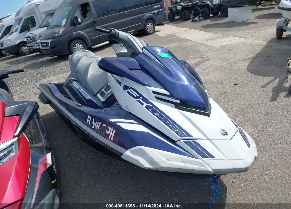 2017 YAMAHA WAVERUNNER VIN: YAMA0473A717