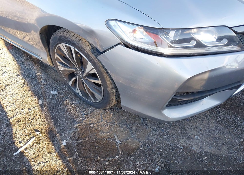 2017 HONDA ACCORD EX-L V6 VIN: 1HGCT2B99HA000551