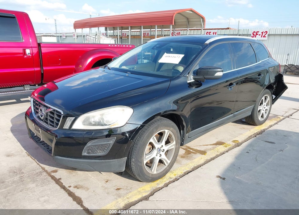 2013 VOLVO XC60 T6 VIN: YV4902DZ8D2427896