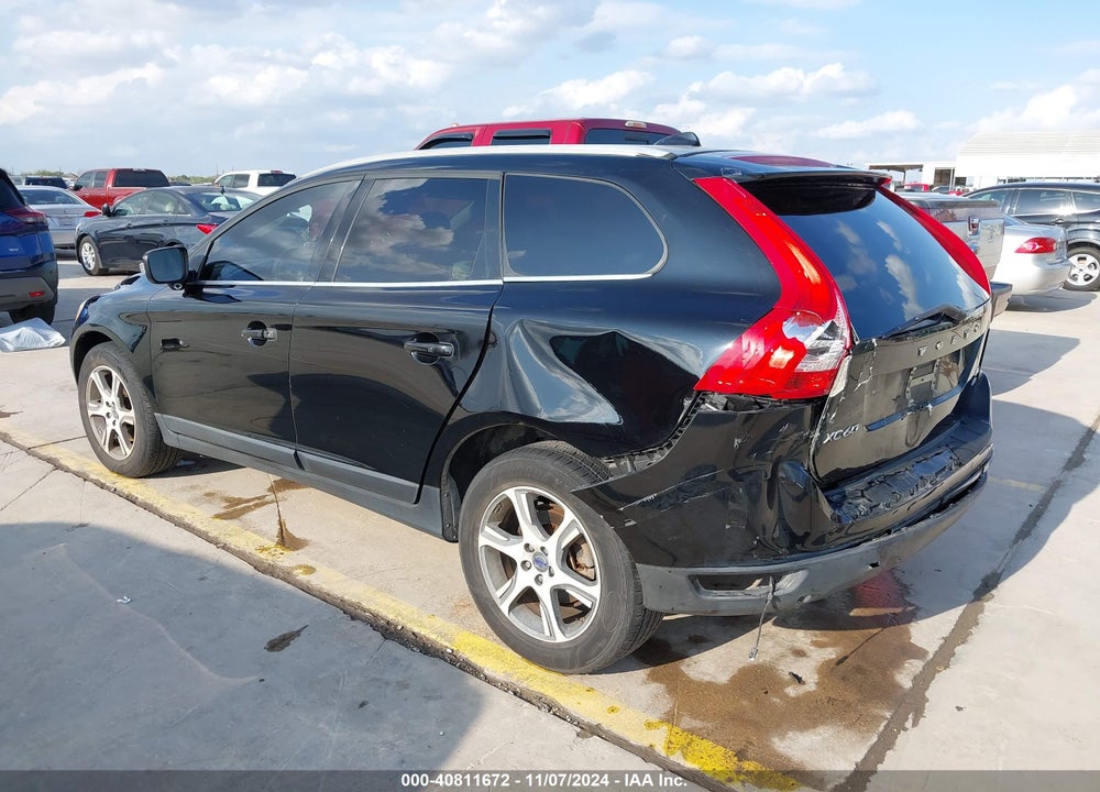 2013 VOLVO XC60 T6 VIN: YV4902DZ8D2427896