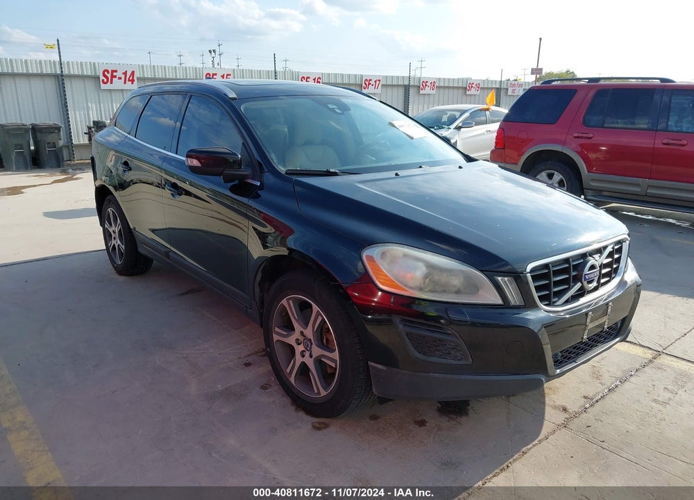 2013 VOLVO XC60 T6 VIN: YV4902DZ8D2427896