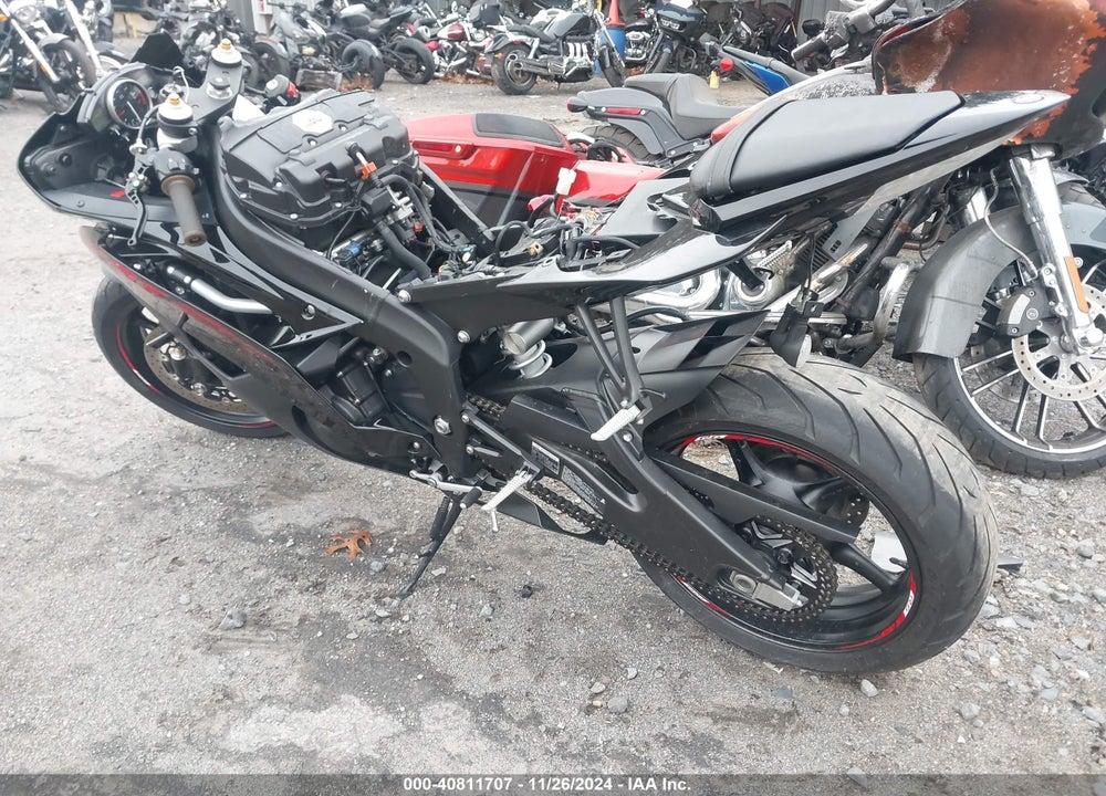 2015 YAMAHA YZFR6 VIN: JYARJ16E3FA033537