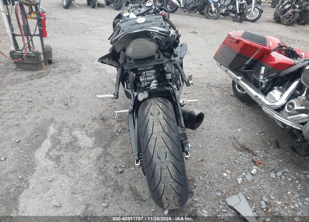 2015 YAMAHA YZFR6 VIN: JYARJ16E3FA033537