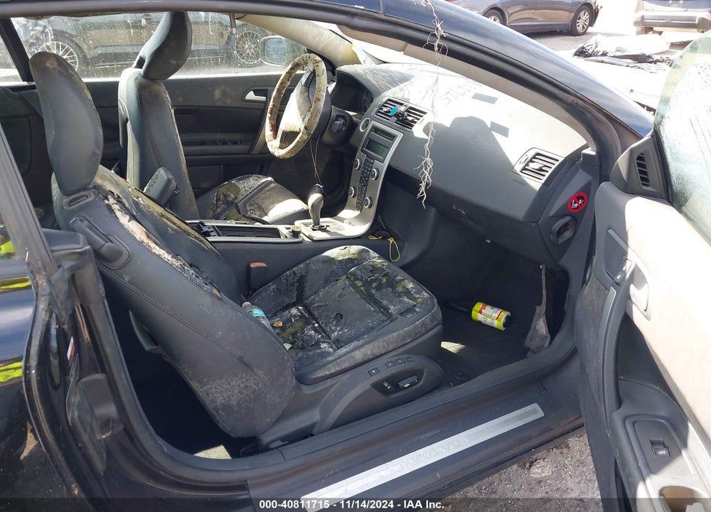 2009 VOLVO C70 T5 VIN: YV1MC67289J071497