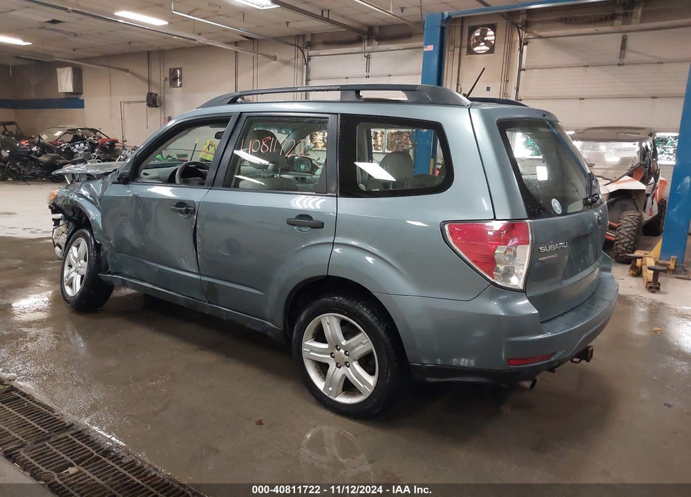 2010 SUBARU FORESTER 2.5X VIN: JF2SH6BC1AG909998