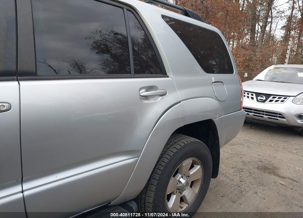 2004 TOYOTA 4RUNNER SR5 V6 VIN: JTEBU14R840048701
