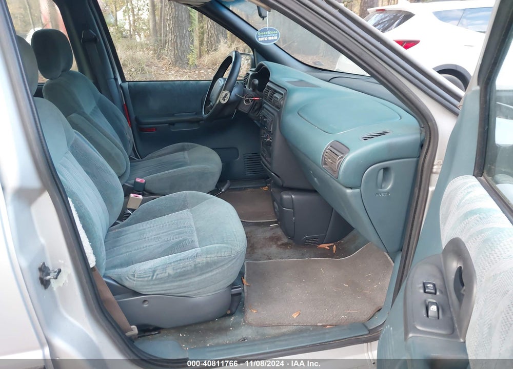1998 CHEVROLET VENTURE VIN: 1GNDU06E0WD285171