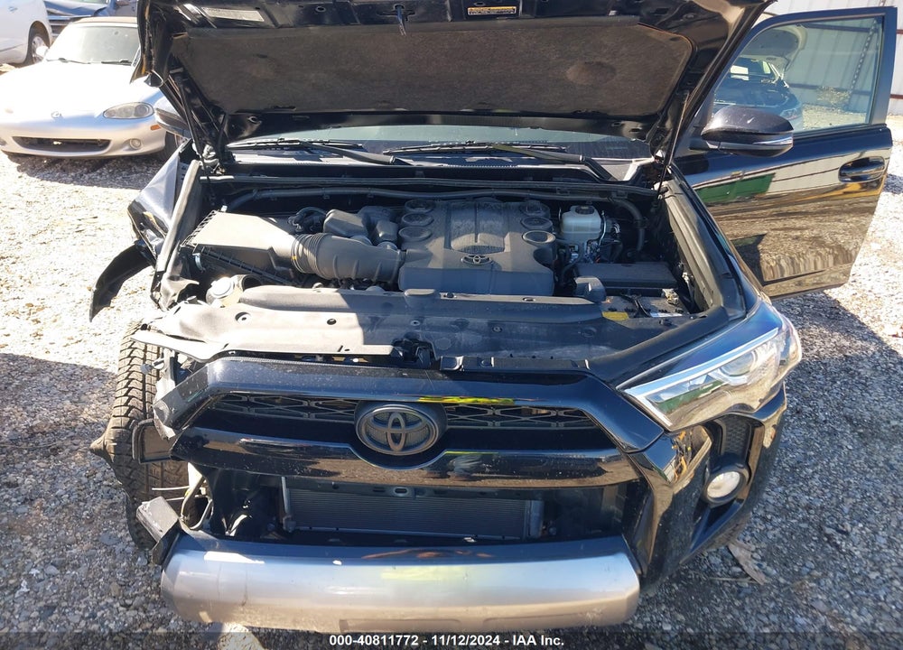 2019 TOYOTA 4RUNNER TRD OFF ROAD PREMIUM VIN: JTEBU5JR9K5723872