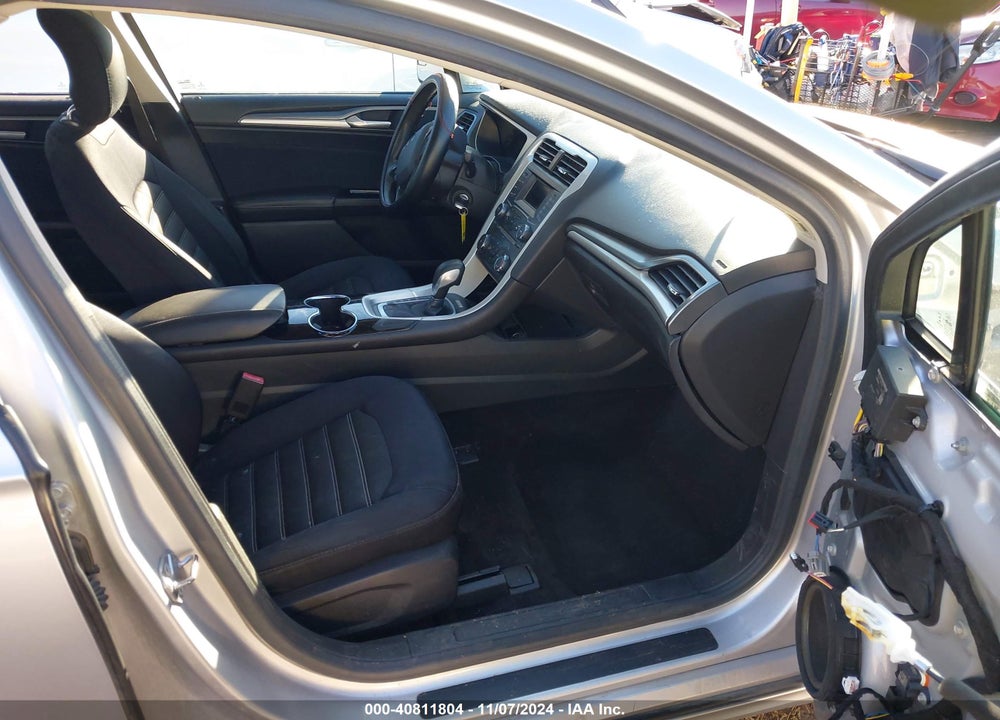 2014 FORD FUSION SE VIN: 1FA6P0H70E5404892