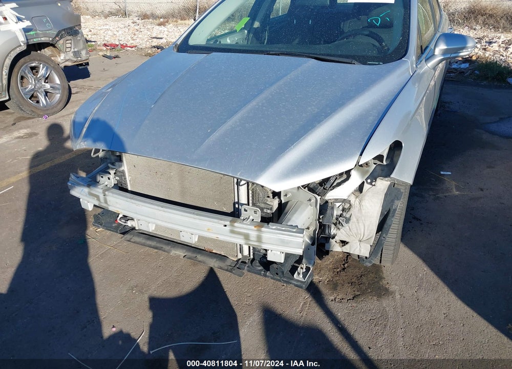 2014 FORD FUSION SE VIN: 1FA6P0H70E5404892
