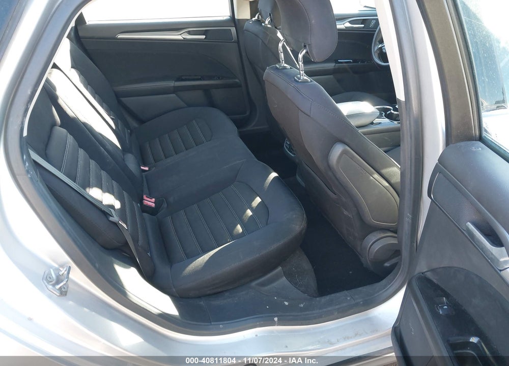2014 FORD FUSION SE VIN: 1FA6P0H70E5404892