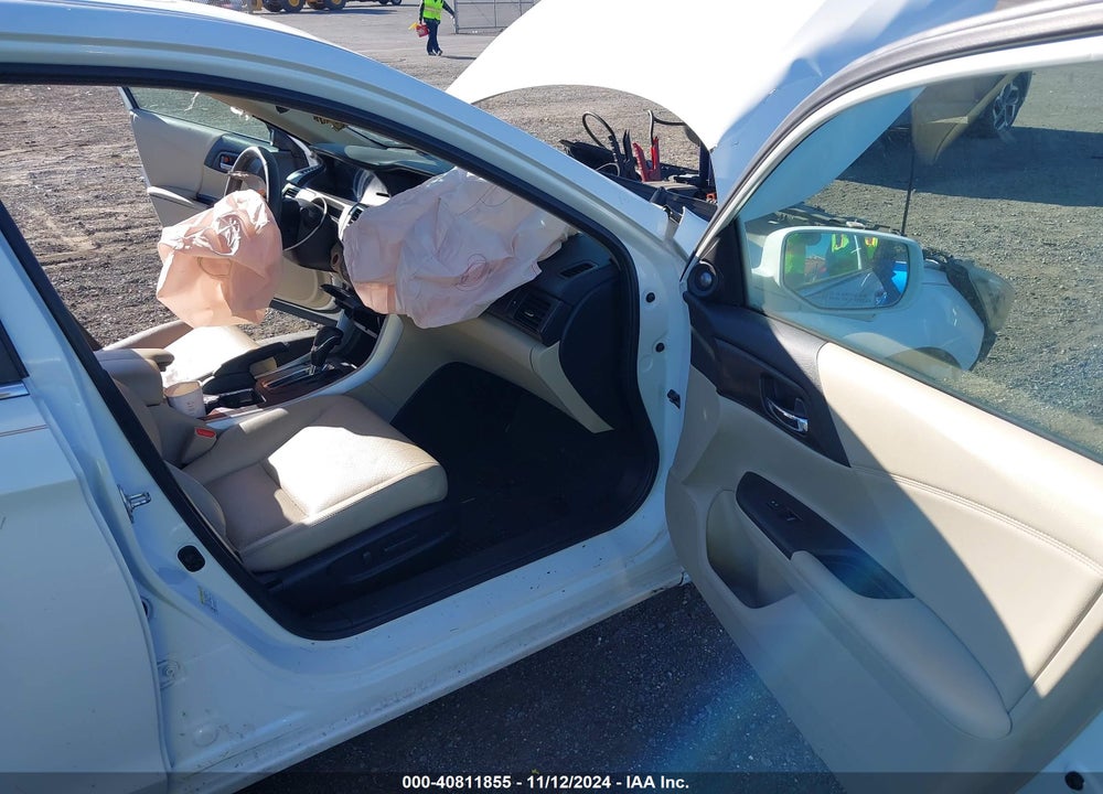 2015 HONDA ACCORD EX-L VIN: 1HGCR2F81FA007202