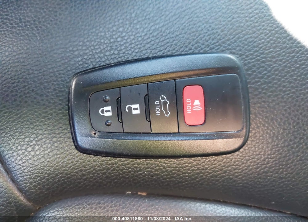 2022 TOYOTA HIGHLANDER XLE VIN: 5TDGZRBHXNS235778
