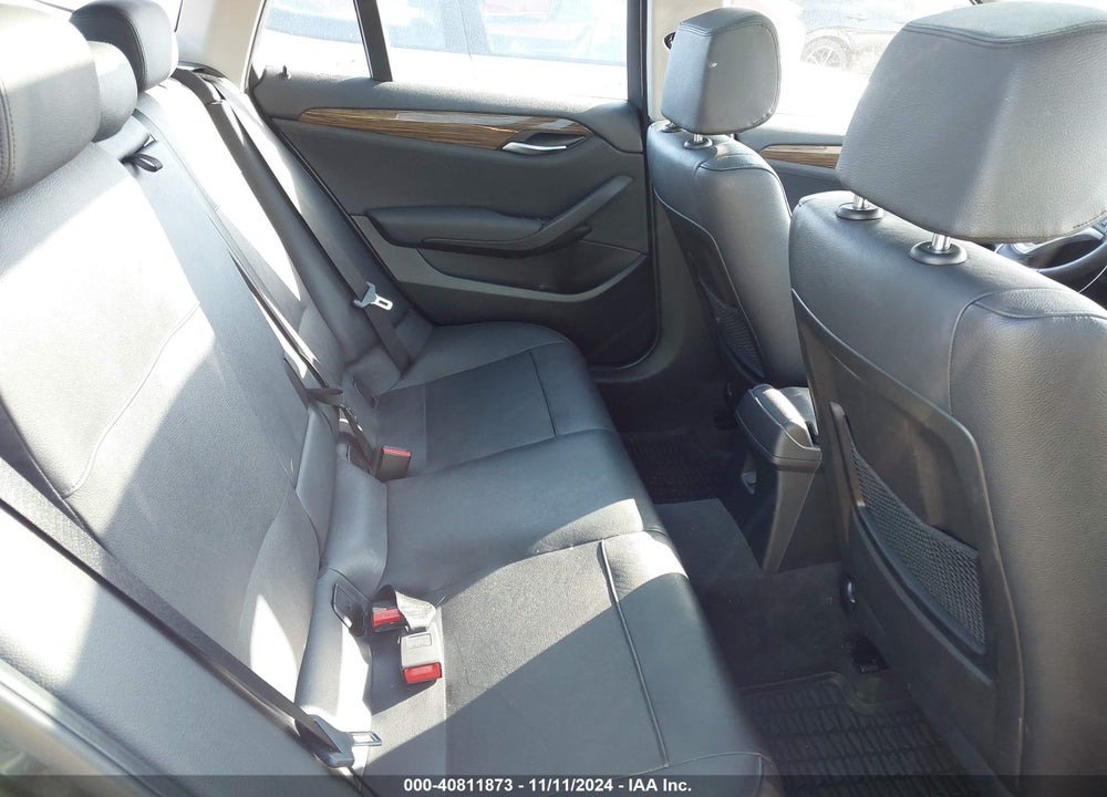 2015 BMW X1 XDRIVE28I VIN: WBAVL1C52FVY38646