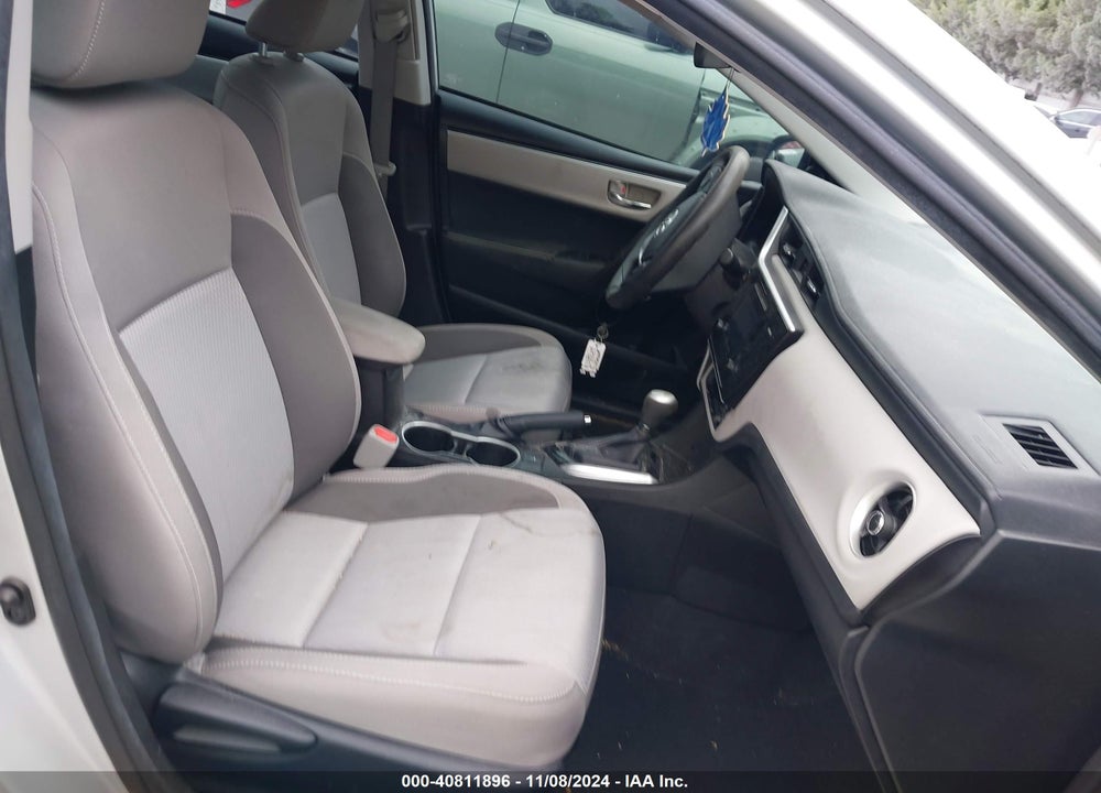2017 TOYOTA COROLLA LE VIN: 5YFBURHE5HP683087