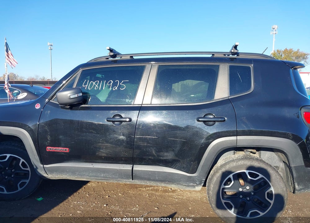 2017 JEEP RENEGADE TRAILHAWK 4X4 VIN: ZACCJBCBXHPG12845