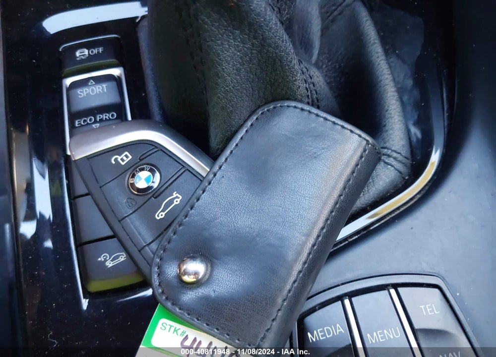 2016 BMW X1 XDRIVE28I VIN: WBXHT3C31G5E54116