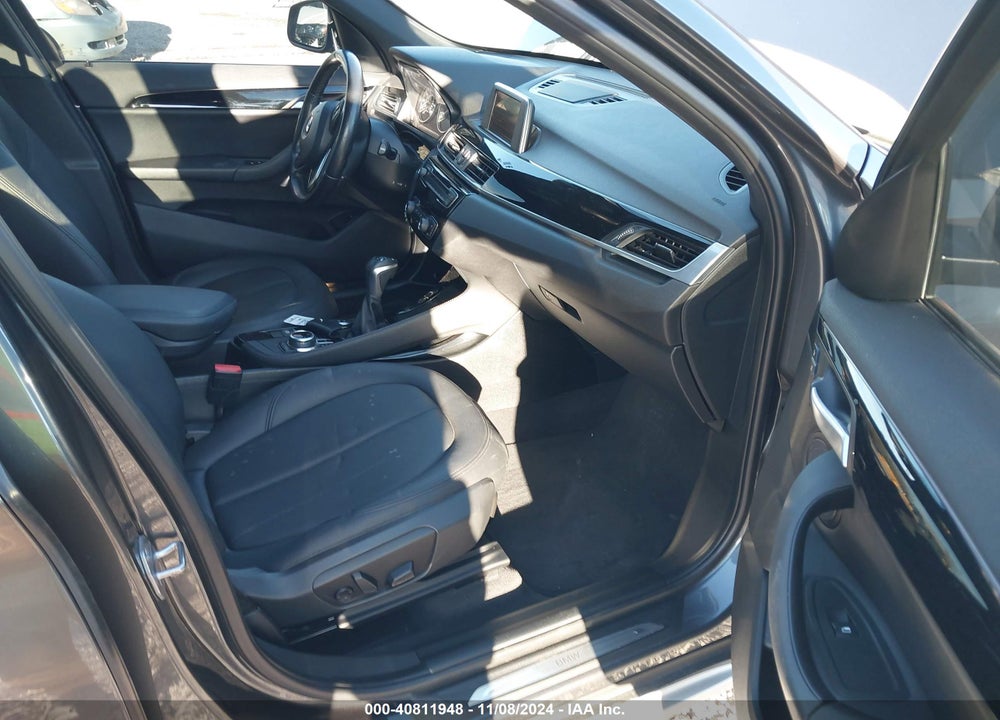 2016 BMW X1 XDRIVE28I VIN: WBXHT3C31G5E54116