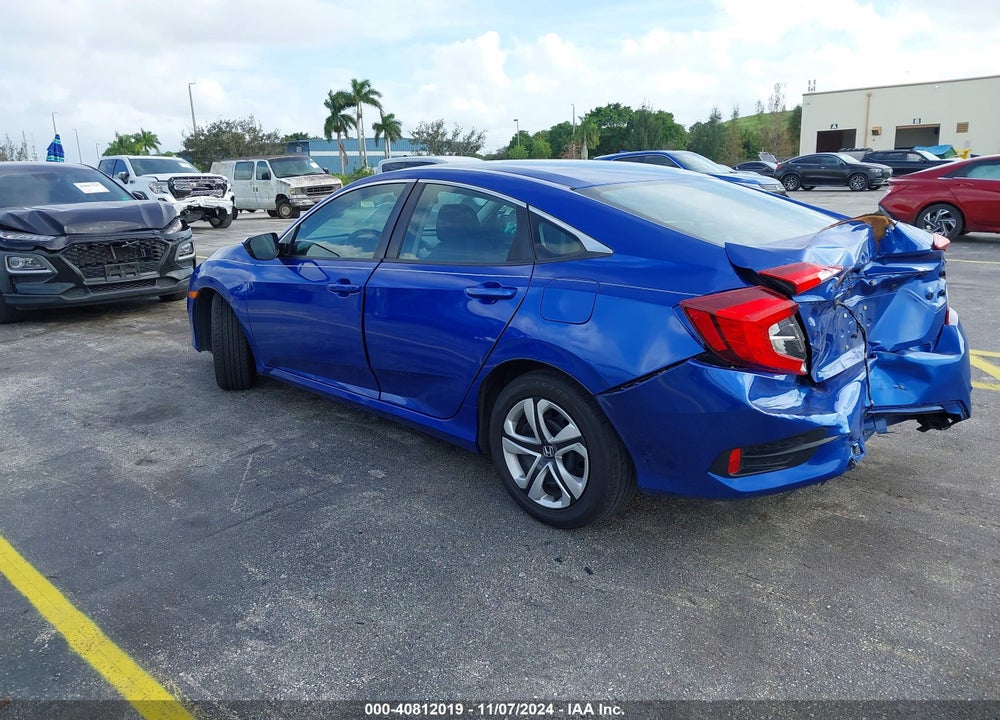 2018 HONDA CIVIC LX VIN: 19XFC2F58JE043137