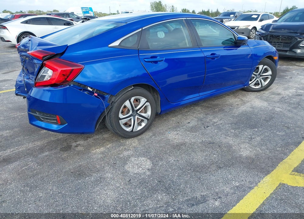 2018 HONDA CIVIC LX VIN: 19XFC2F58JE043137